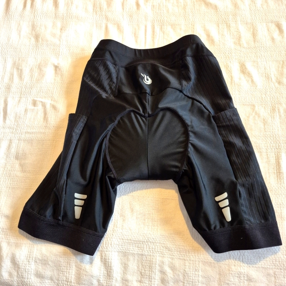 Beroy men's size Large fully padded cycling shorts leg grip 2 pockets EUC